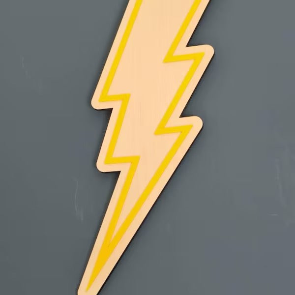 Lightning bolt design on a gray background