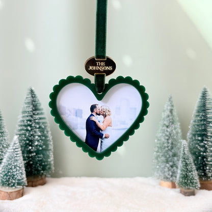 Scalloped Heart Photo Decoration