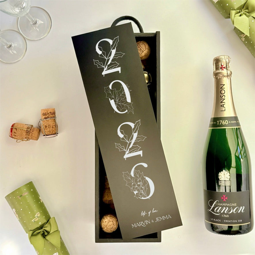 Christmas Wine Box Holly Tree Date