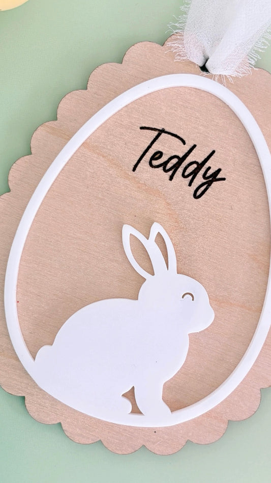 Scalloped Easter Basket Tag Sitting Bunny
